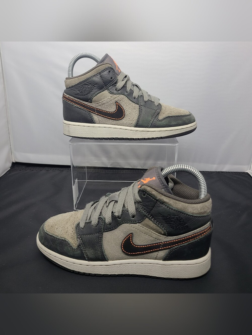 Jordan 1 Mid SE GS "Night Stadium" GRADE SCHOOL FQ8341 017 kids size 3.5Y